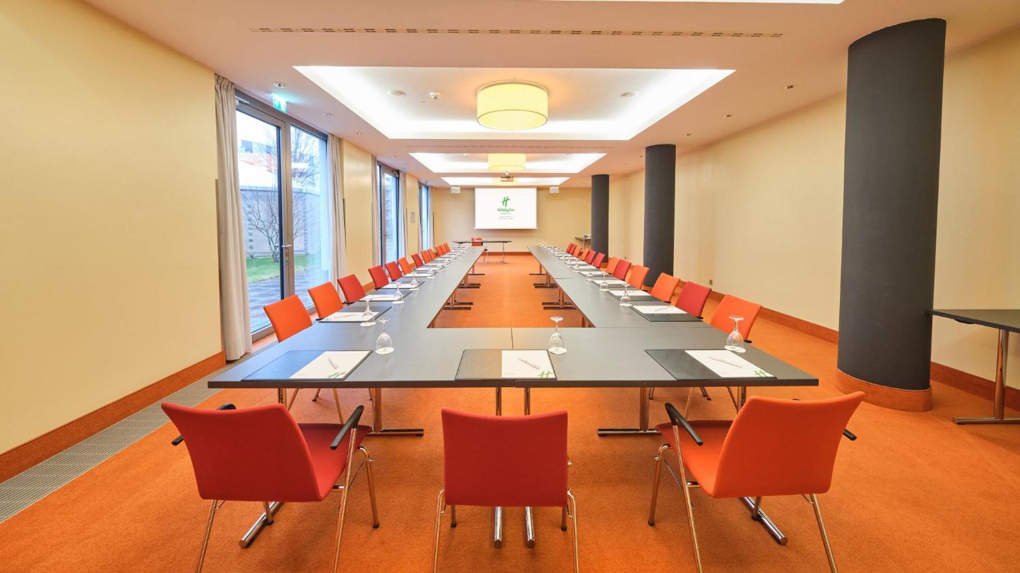 Berlin Airport - Conference Centre By Ihg 4* Schönefeld