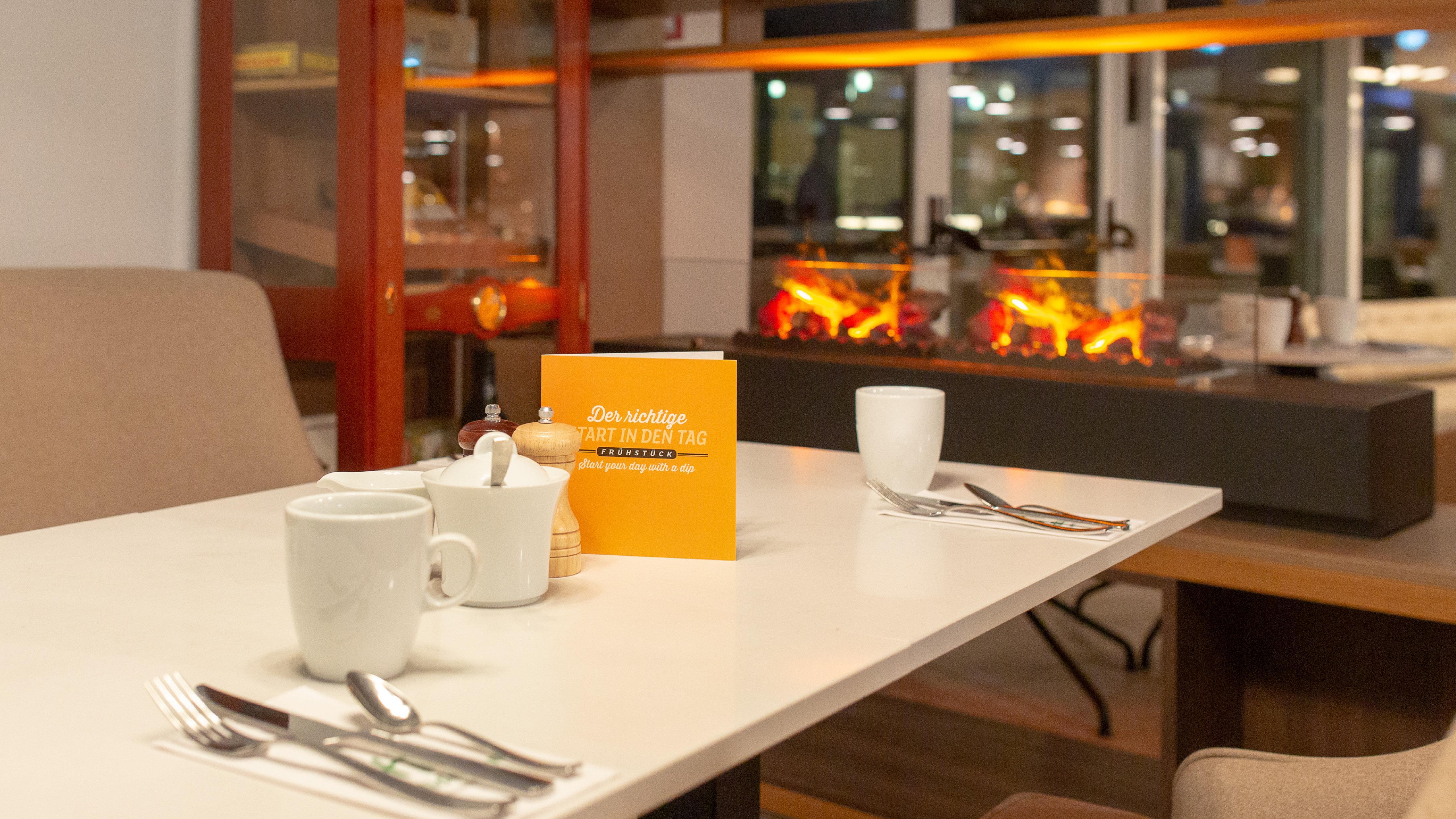 Berlin Airport - Conference Centre By Ihg Hotel 4*