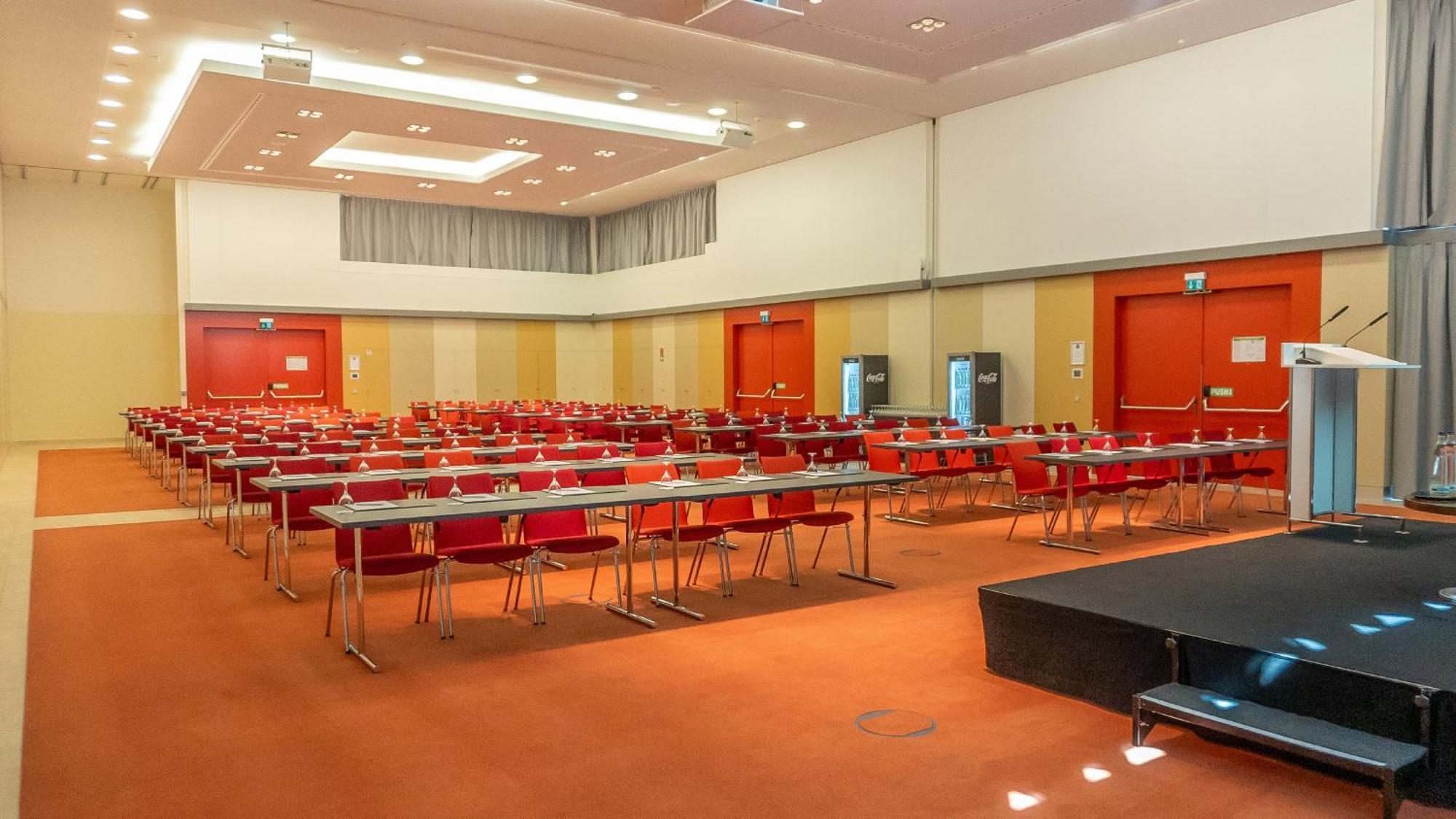 Berlin Airport - Conference Centre By Ihg Hotel Schönefeld